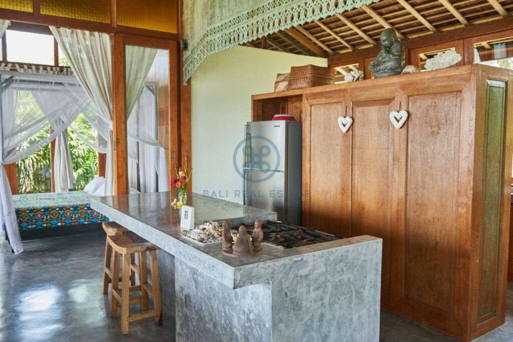 2 bedrooms villa beachfront sunset view balian for sale rent 33