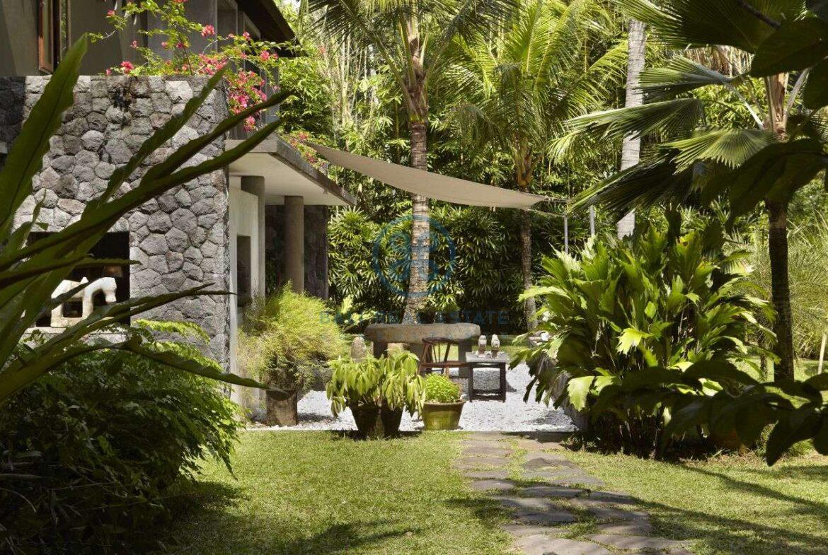 2 bedrooms villa estate river view ubud for sale rent 6