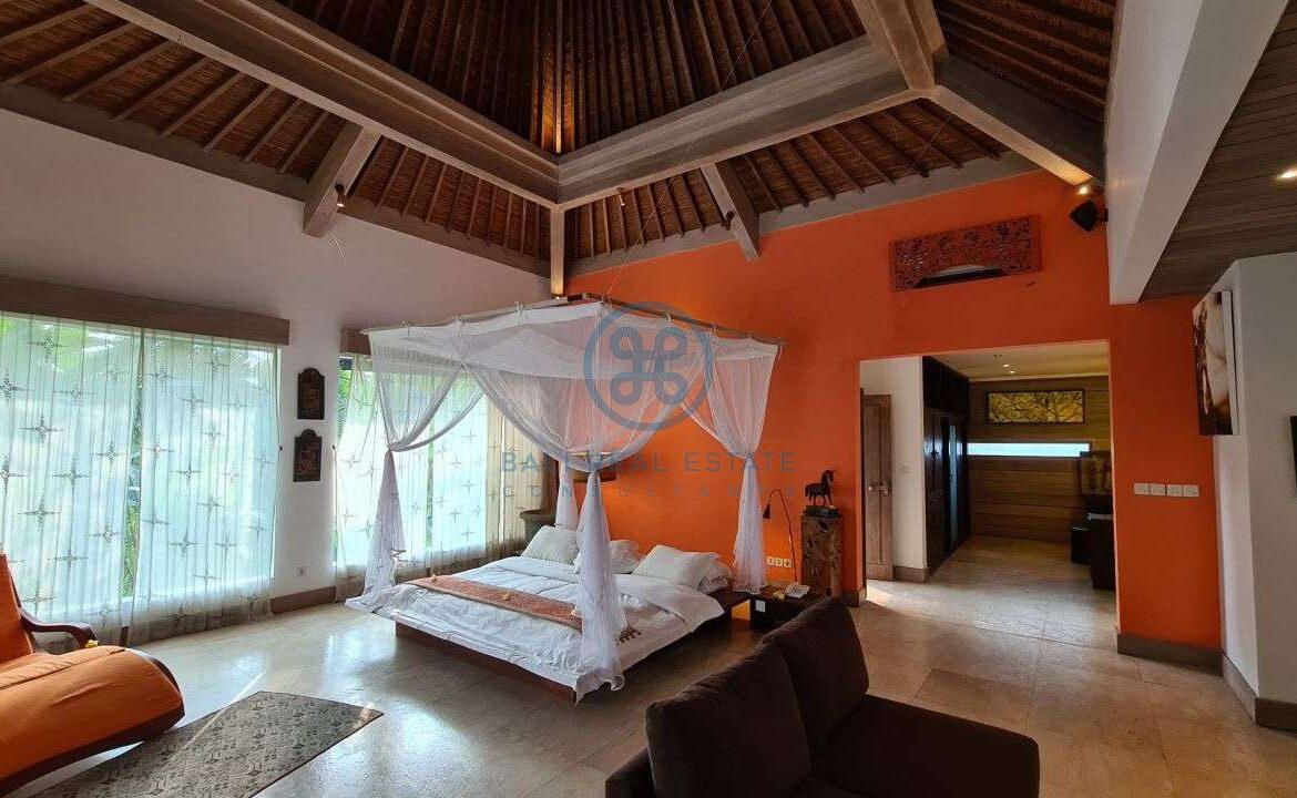 26 bedrooms modern villa investment ubud for sale rent 12