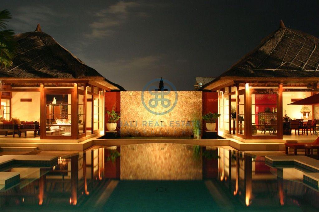 3 bedroom project villa seminyak for sale rent 12