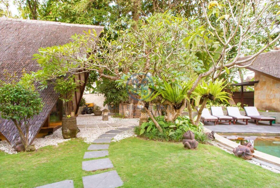 4 bedrooms designer villa seminyak for sale rent 18 scaled