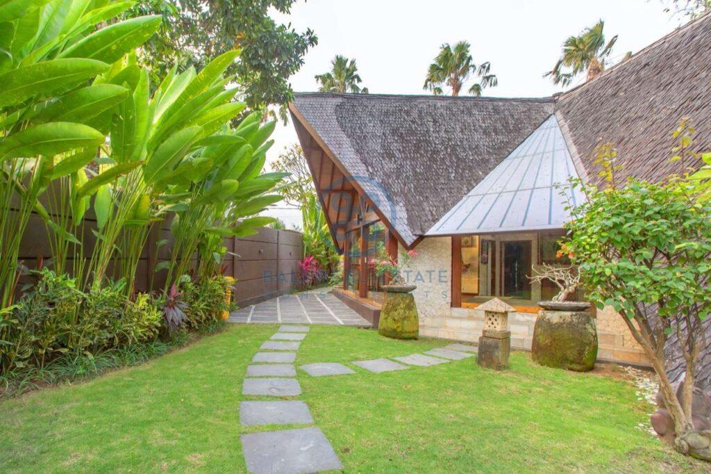 4 bedrooms designer villa seminyak for sale rent 2 scaled