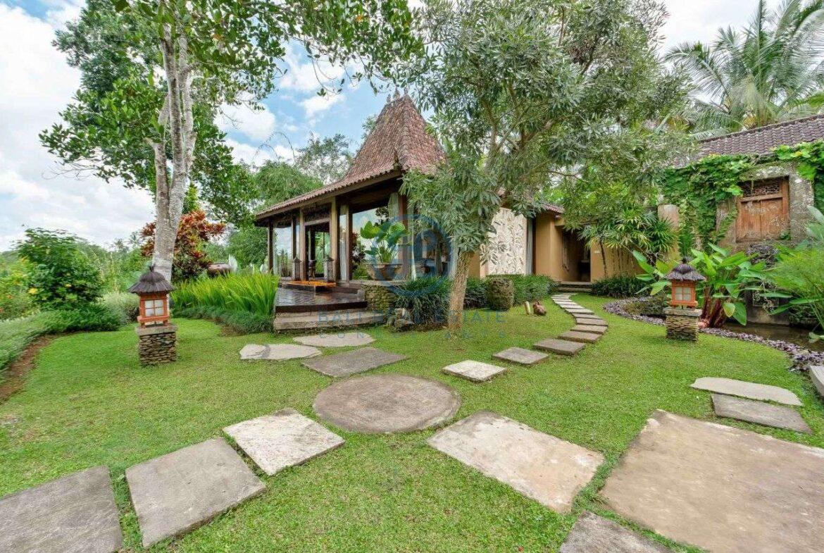 4 bedrooms villa estate jungle view ubud for sale rent 24