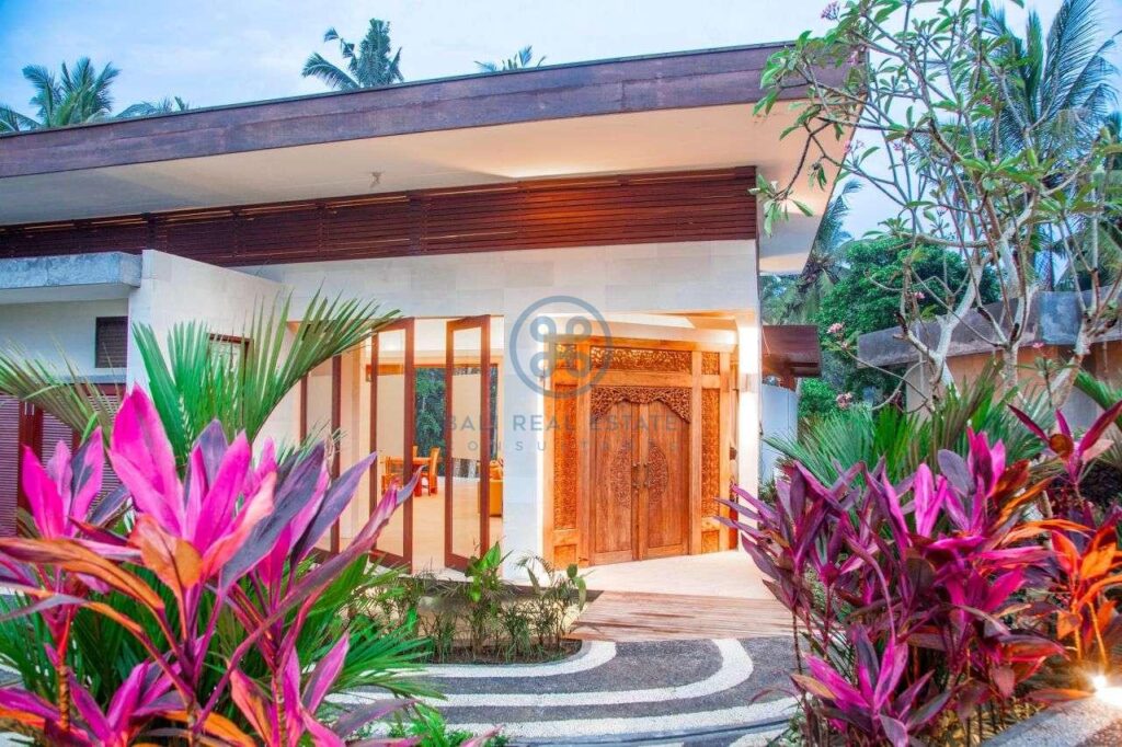 4 bedrooms villa with professional music studio ubud for sale rent 19