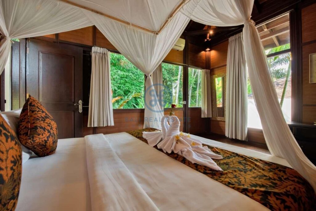 7 bedrooms villa estate jungle valley view ubud for sale rent 40