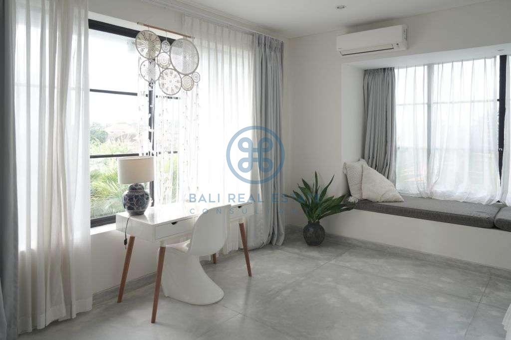 bedrooms villa in umalas for sale rent