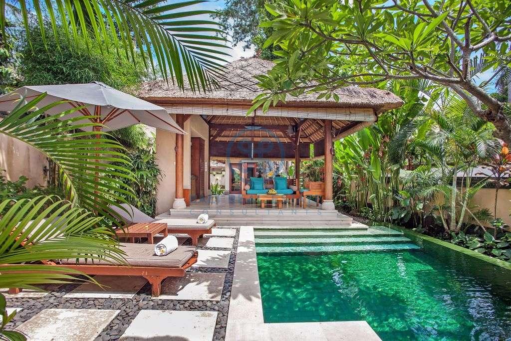 Villas bedroom boutique hotel in canggu for sale