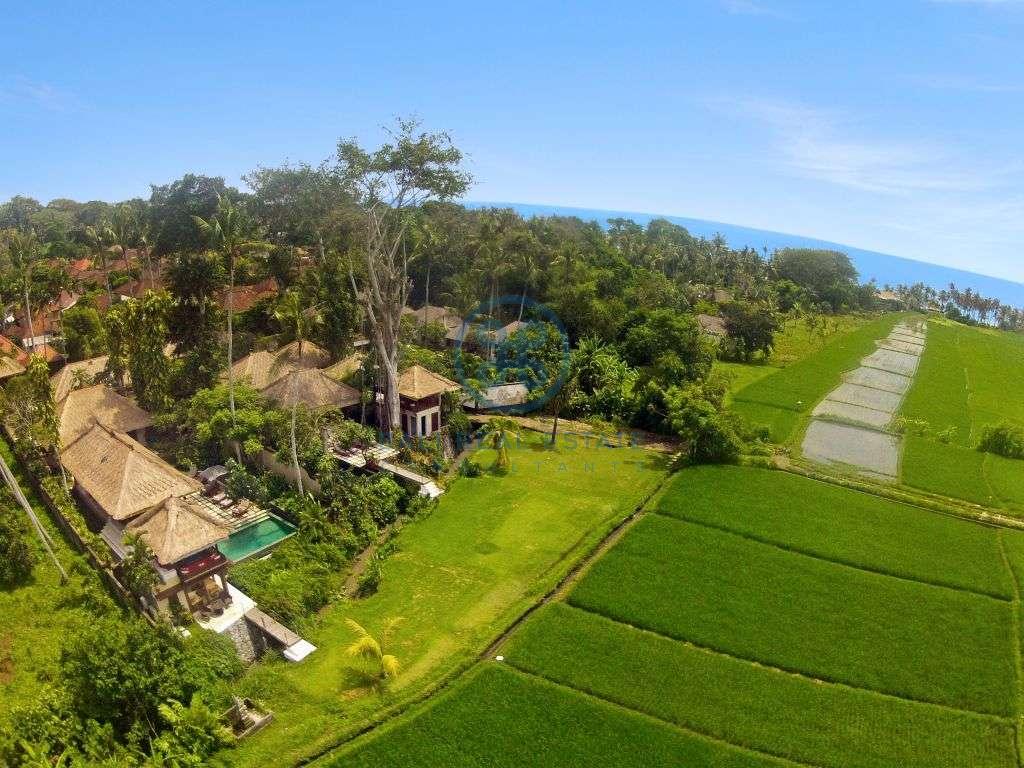 Villas bedroom boutique hotel in canggu for sale