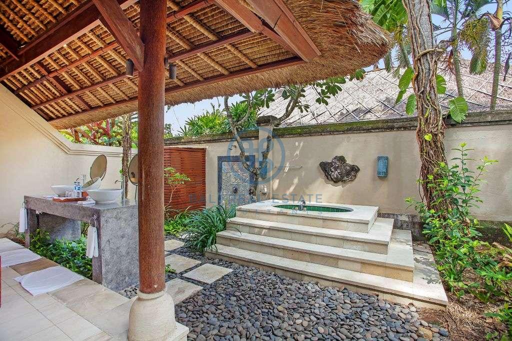 Villas bedroom boutique hotel in canggu for sale