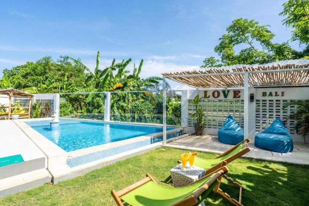 bedrooms villa in ricefield mountain view canggu for sale rent