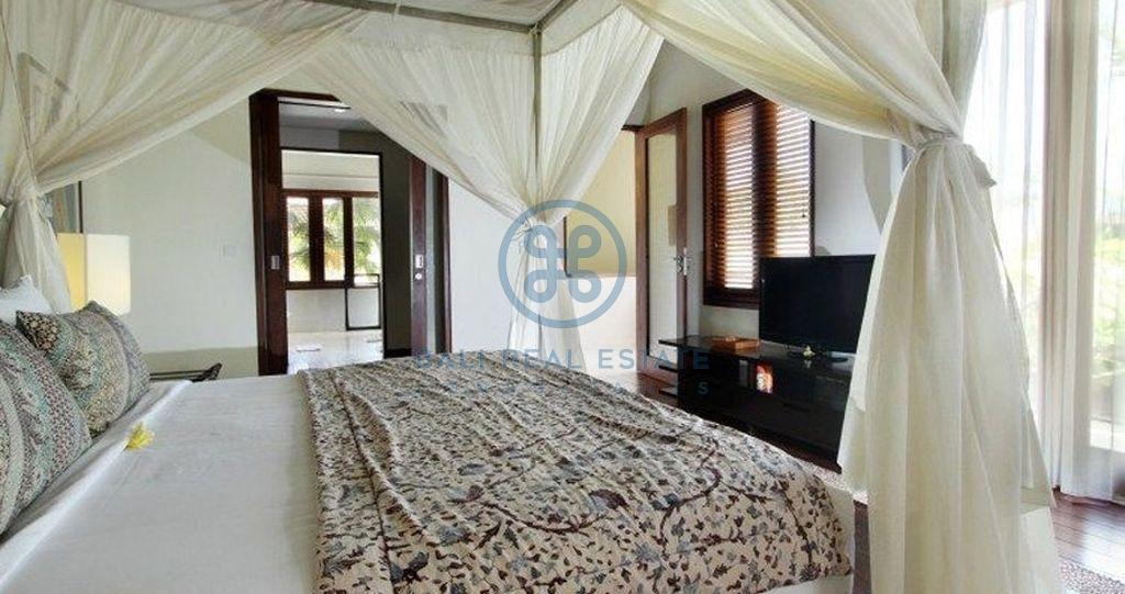 bedroom medern villa seminyak for sale rent