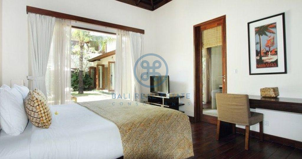 bedroom medern villa seminyak for sale rent