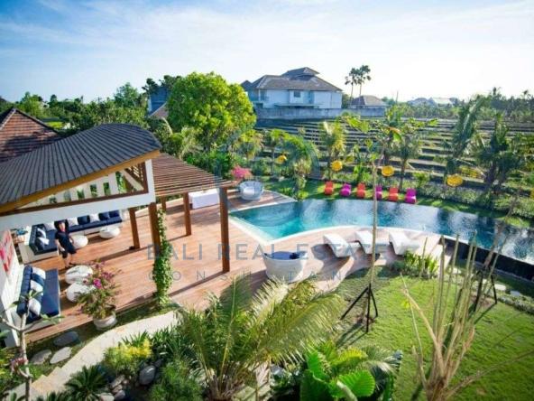 bedrooms villa ricefield view pererenan for sale rent
