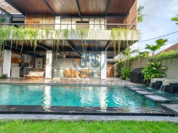 bedrooms villa with sunset view canggu berawa for sale rent