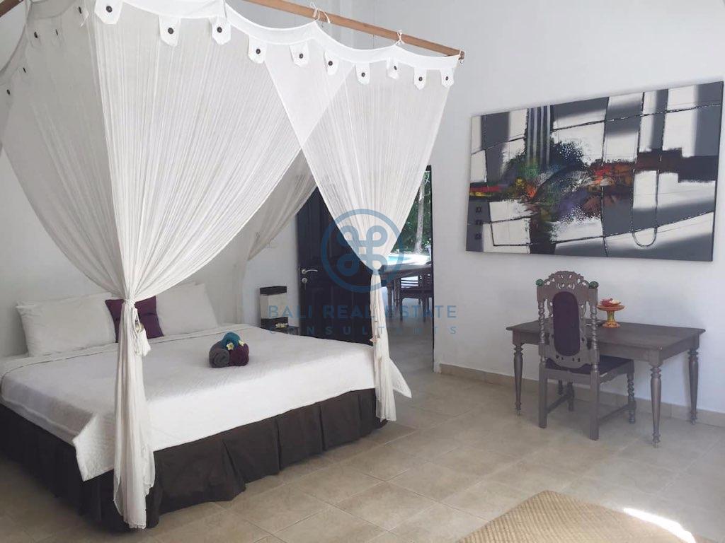 traditional bedroom villa with large garden ubud for sale and rent