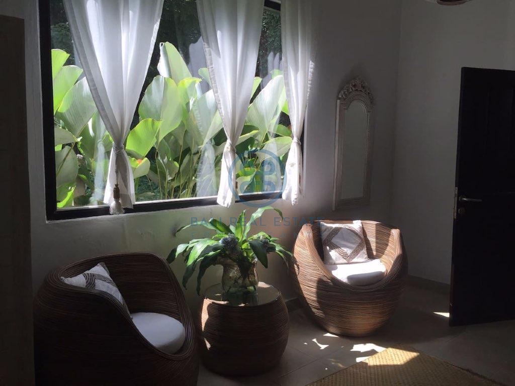 traditional bedroom villa with large garden ubud for sale and rent