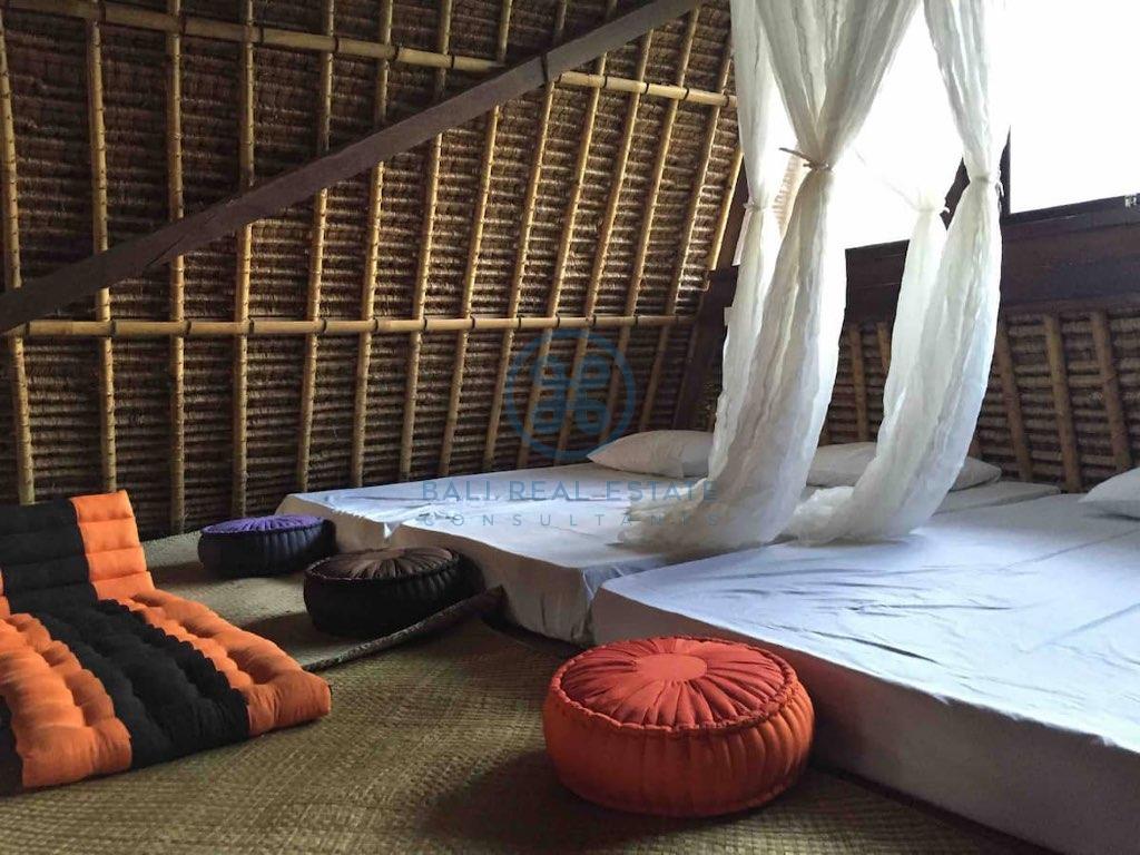 traditional bedroom villa with large garden ubud for sale and rent