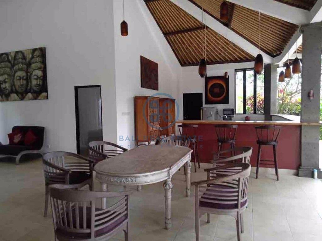 traditional bedroom villa with large garden ubud for sale and rent