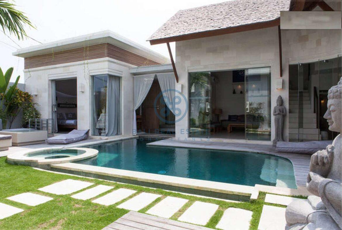 bedrooms villa garden view seminyak for sale rent