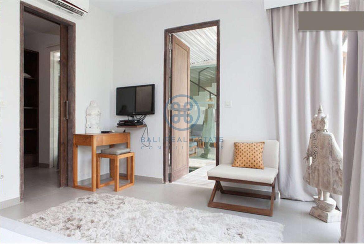 bedrooms villa garden view seminyak for sale rent