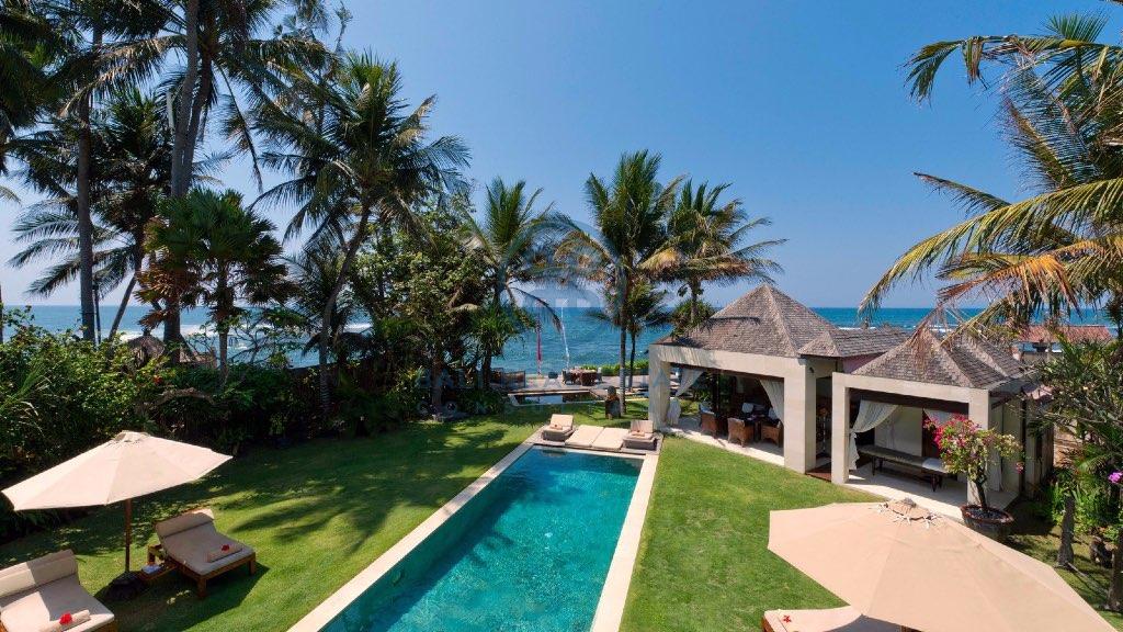 bedroom beachfront villa in ketewel for sale