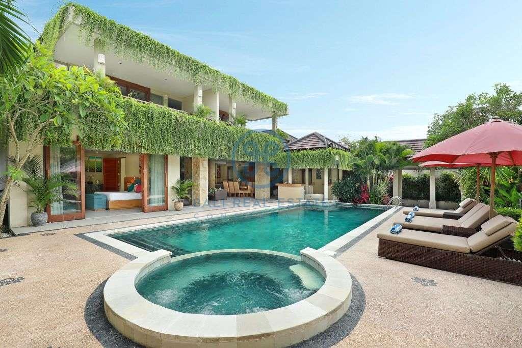 bedrooms villa garden pool view canggu for sale rent