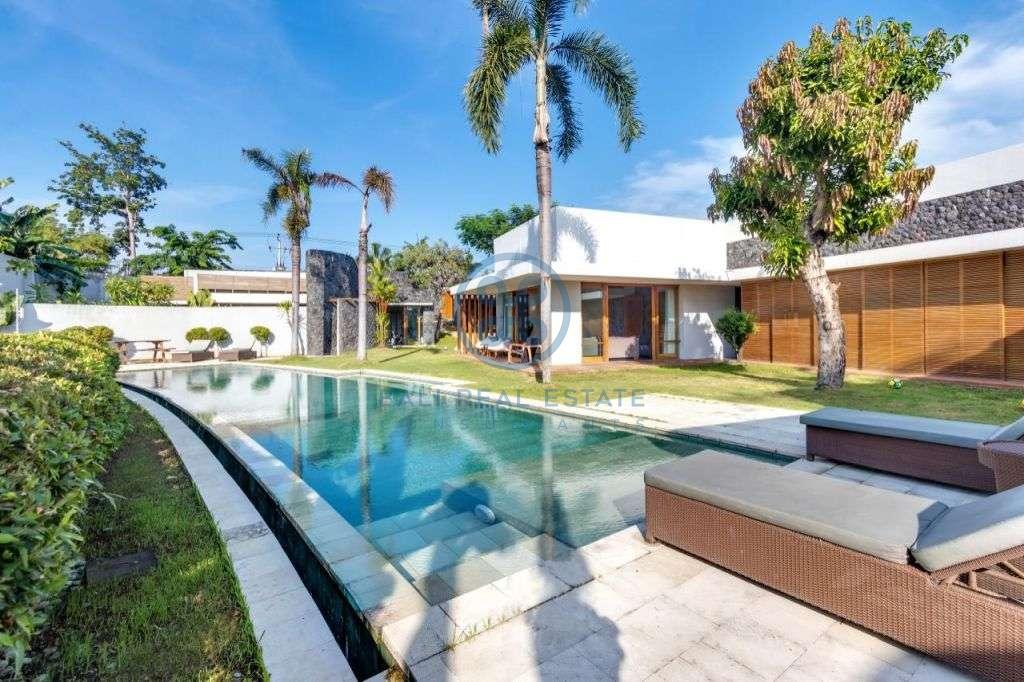 bedrooms villa garden pool view canggu for sale rent