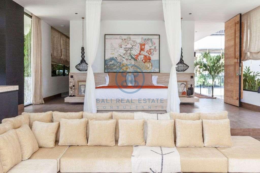 bedrooms villa garden pool view tumbak bayuh for sale rent