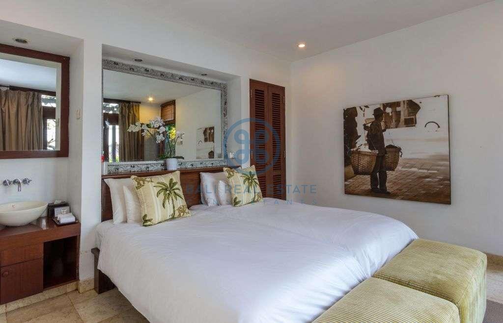 bedrooms villa ocean view bukit for sale rent