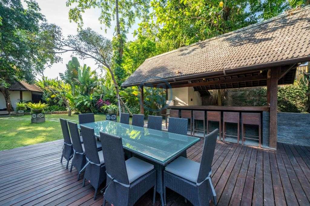 bedrooms villa estate view canggu for sale rent