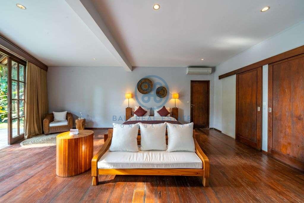 bedrooms villa estate view canggu for sale rent