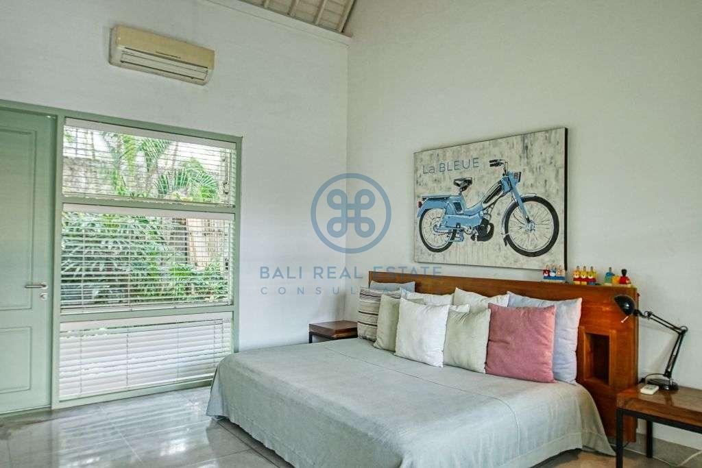 bedroom villa garden view canggu for sale rent