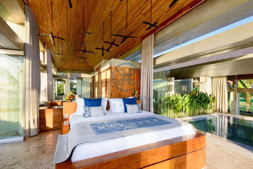 bedroom oceanfront villa for sale