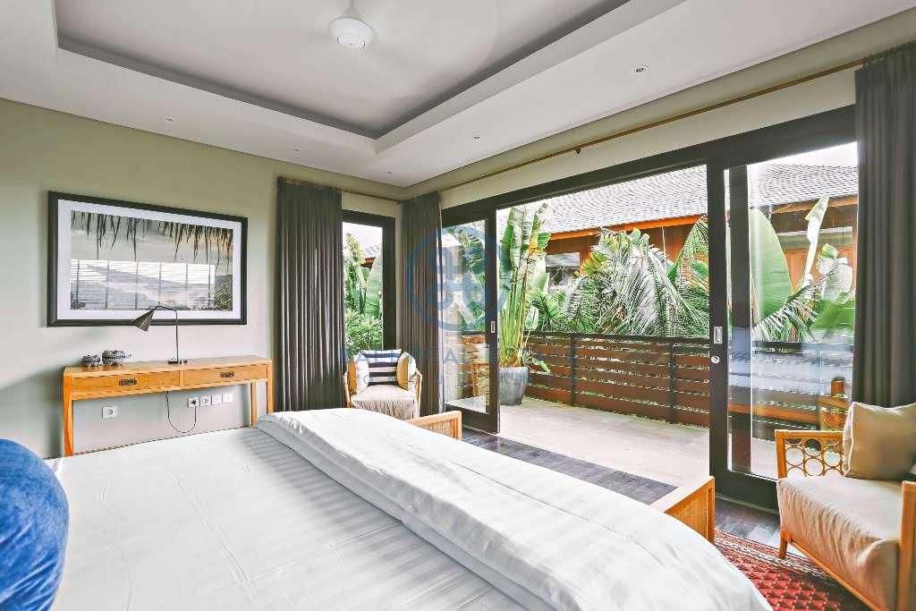 bedroom villa in batubolong for sale