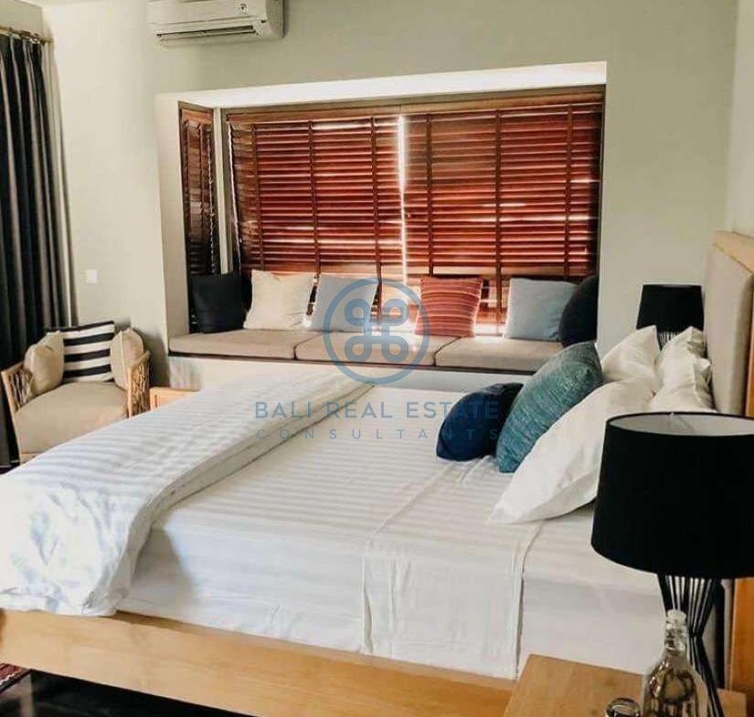 bedroom villa in batubolong for sale