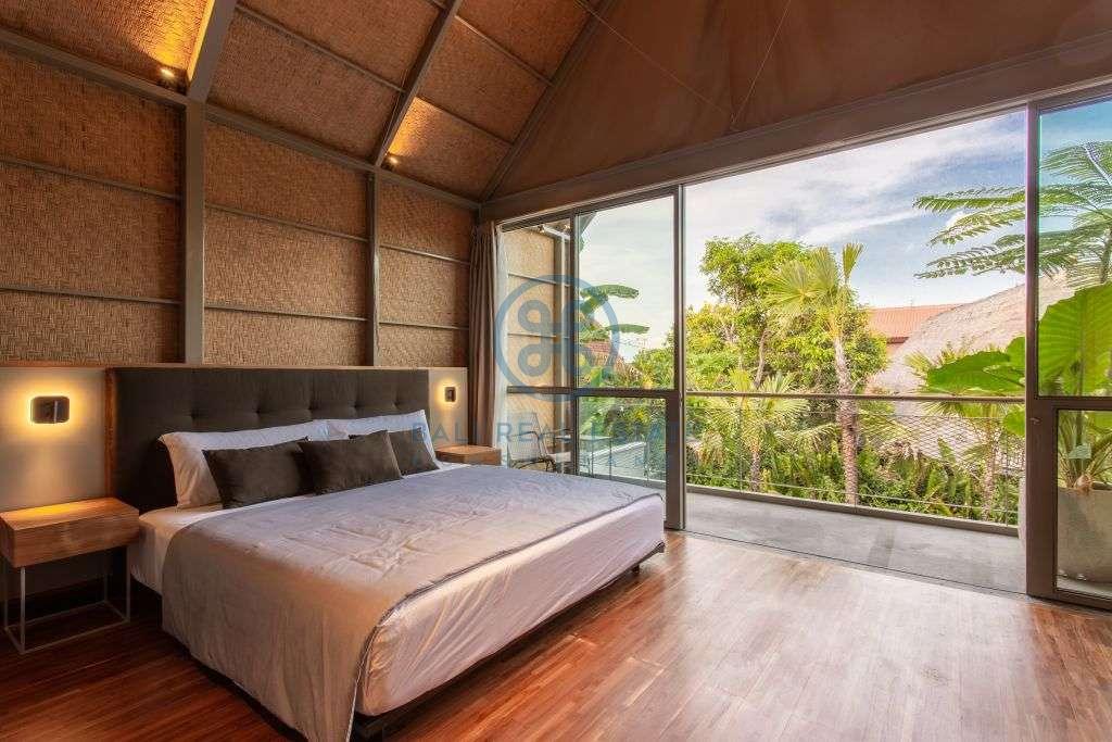 bedroom minimalist villa umalas for sale rent