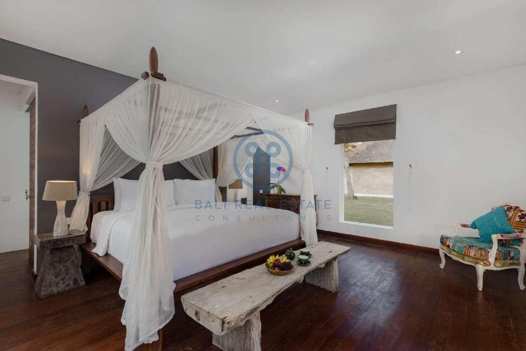 bedroom beachfront villa for sale in tabanan