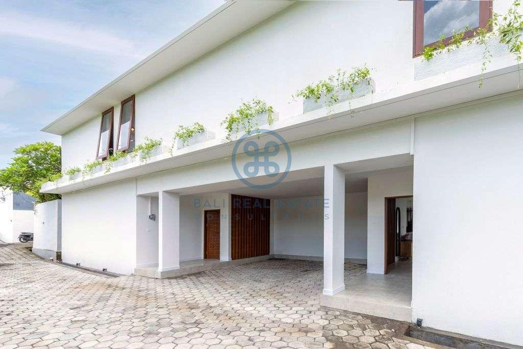 bedroom brand new villa in berawa for sale rent