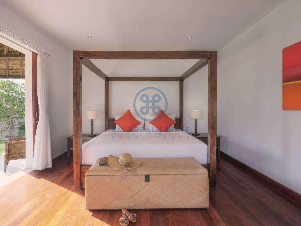 bedroom beachfront villa for sale in tabanan