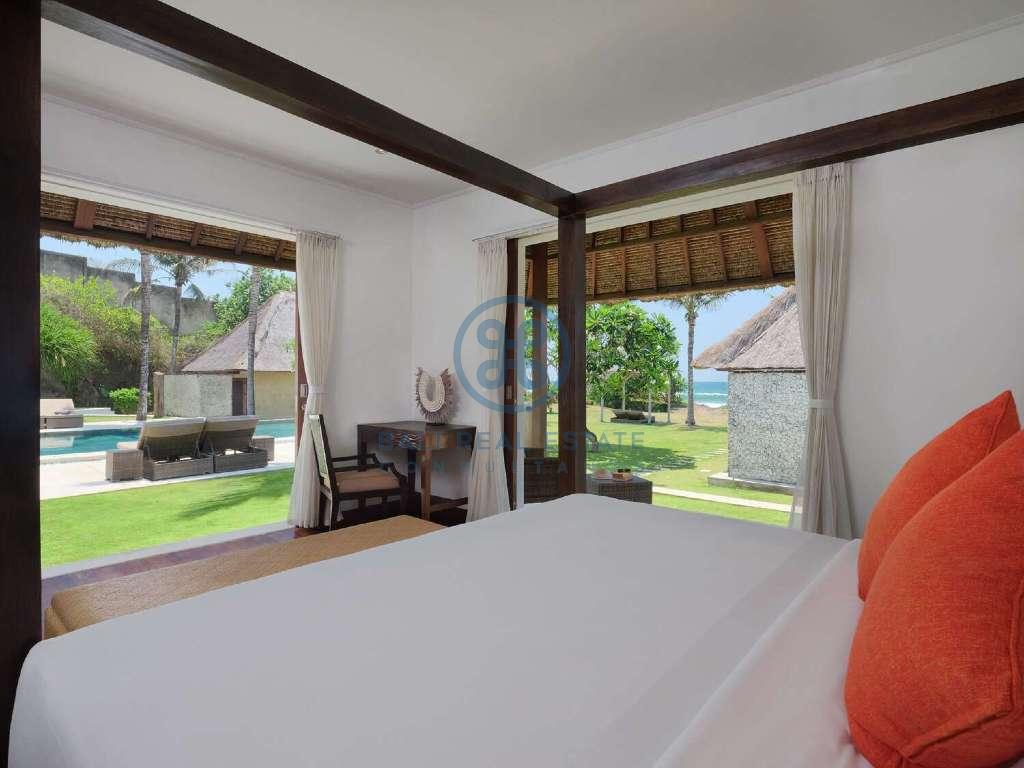 bedroom beachfront villa for sale in tabanan