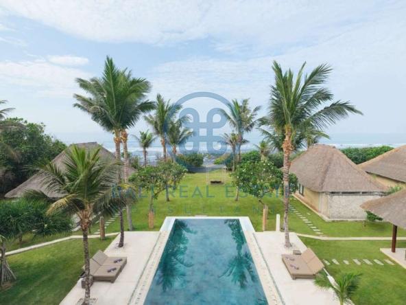 bedroom beachfront villa for sale in tabanan