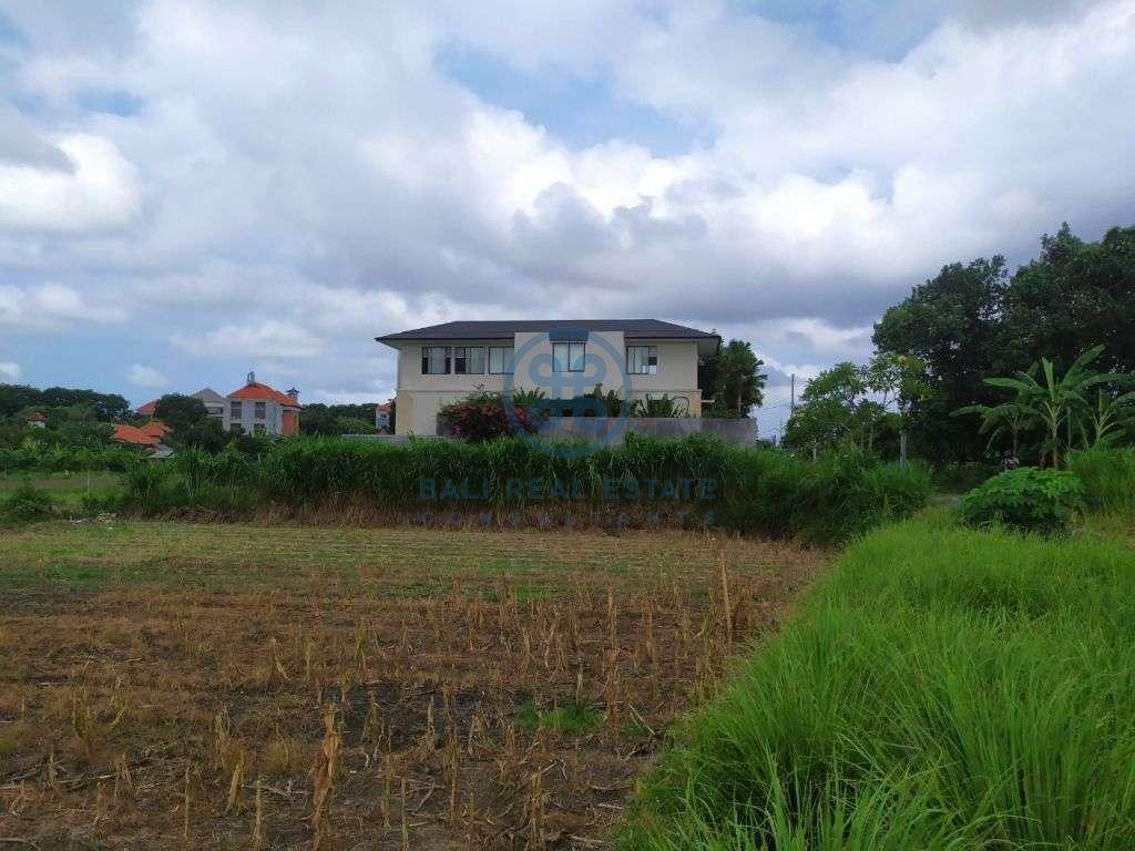 land near beach sanur for sale rent