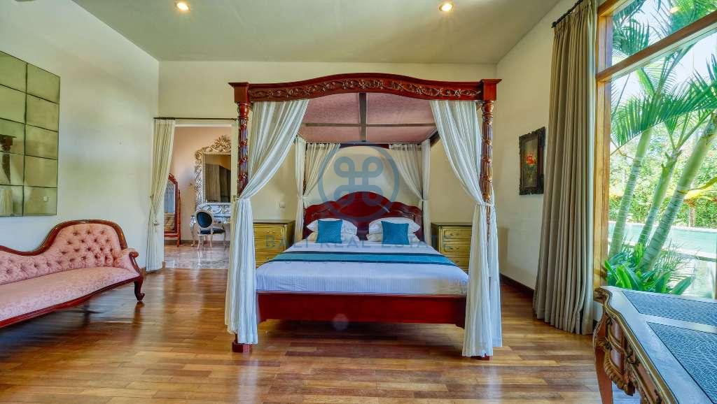 bedroom villa in ubud for sale and rent