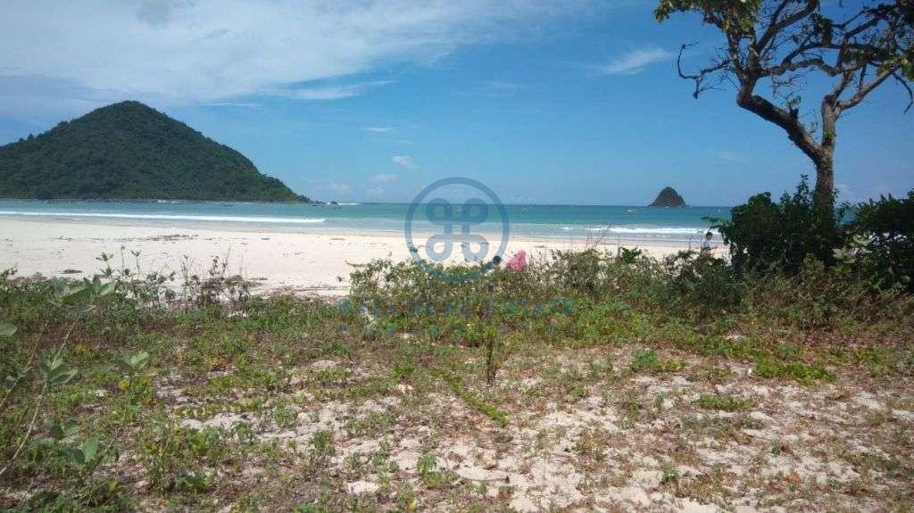 land in selong belanak for sale rent