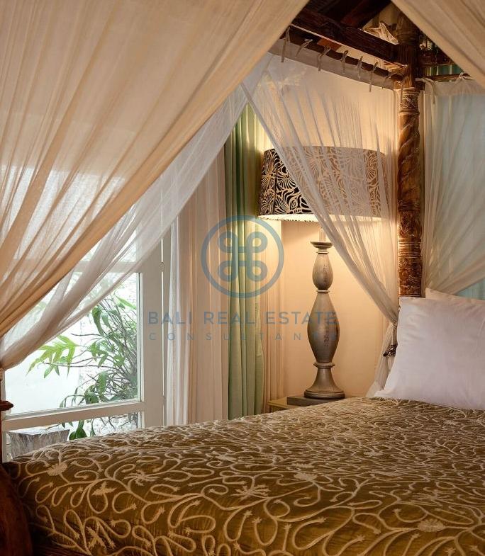 bedroom villa garden view kerobokan for sale rent