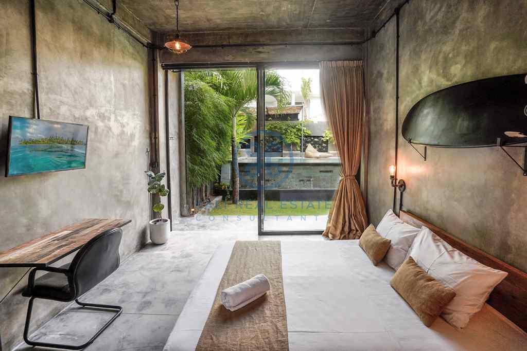 bedroom concrete villa umalas for sale rent