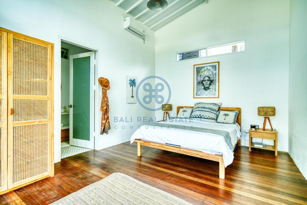 bedroom villa garden pool view pererenan canggu bali for sale rent