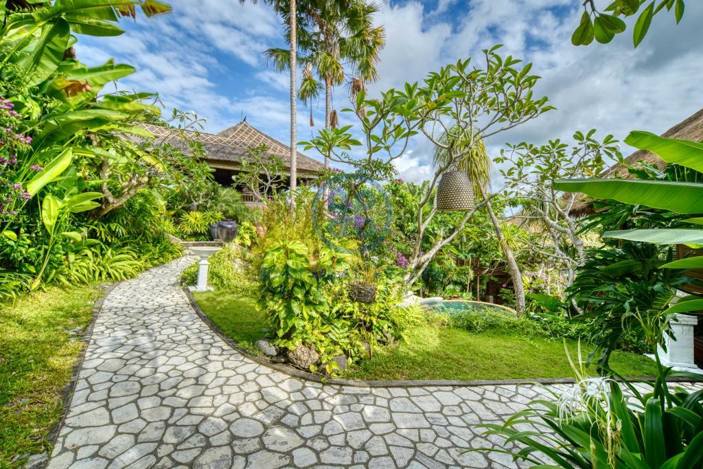 bedroom luxurious ocean view villa in Jimbaran Uluwatu for sale