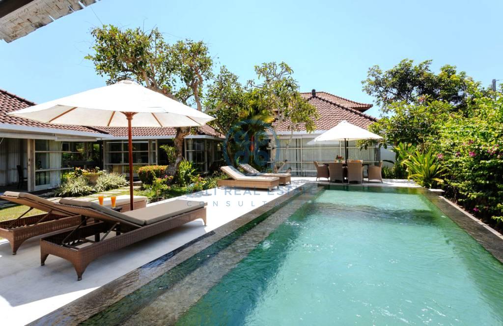 bedroom modern villa for sale rent