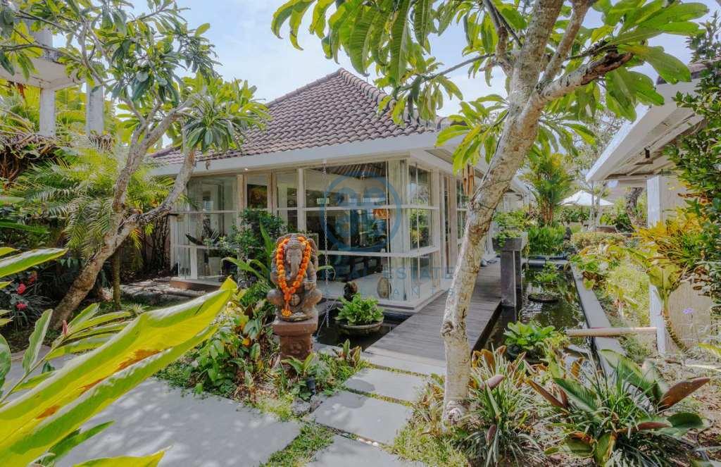 bedroom modern villa for sale rent